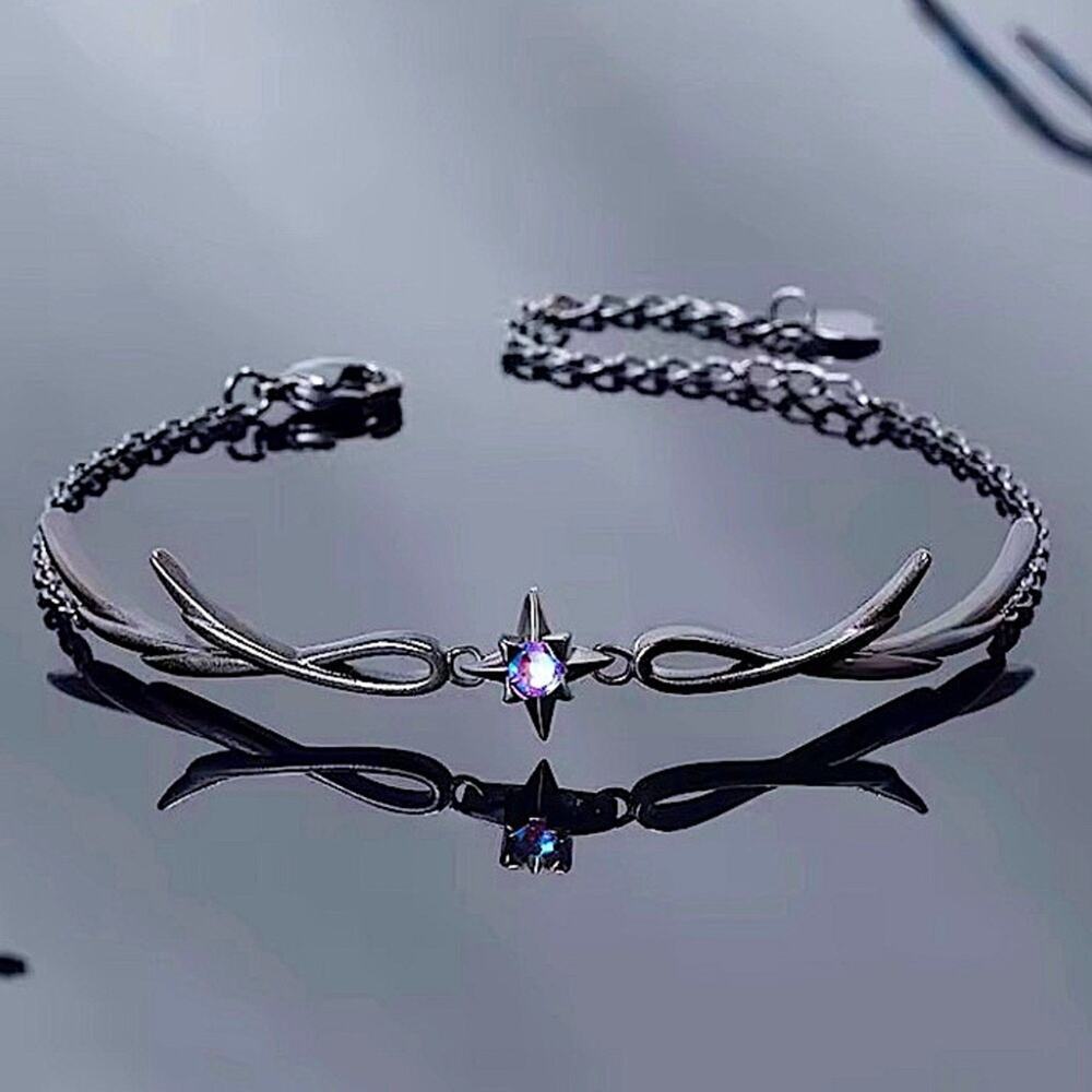 Elegant Bracelet with Blue Crystal Gemstone
